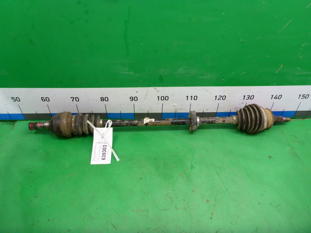 Полуось передняя правая