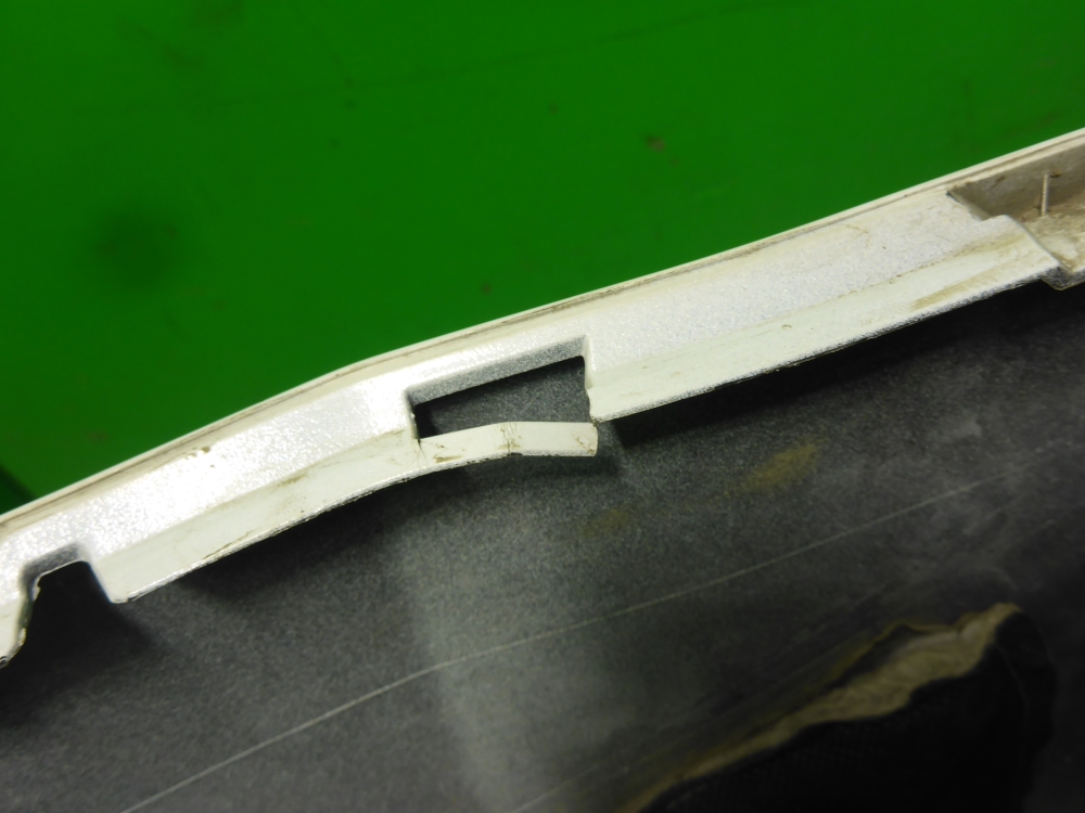 Бампер задний