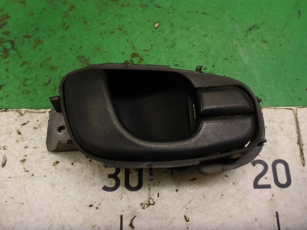 Ручка двери задней внутренняя правая