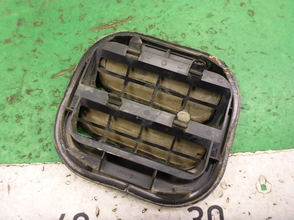 Клапан вентиляции топливного бака