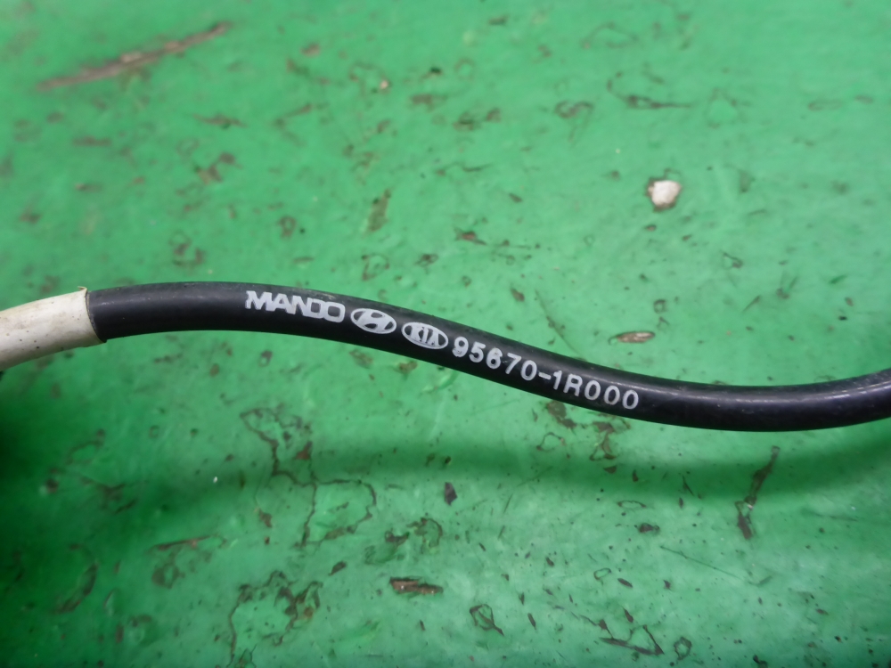 Датчик ABS передний правый