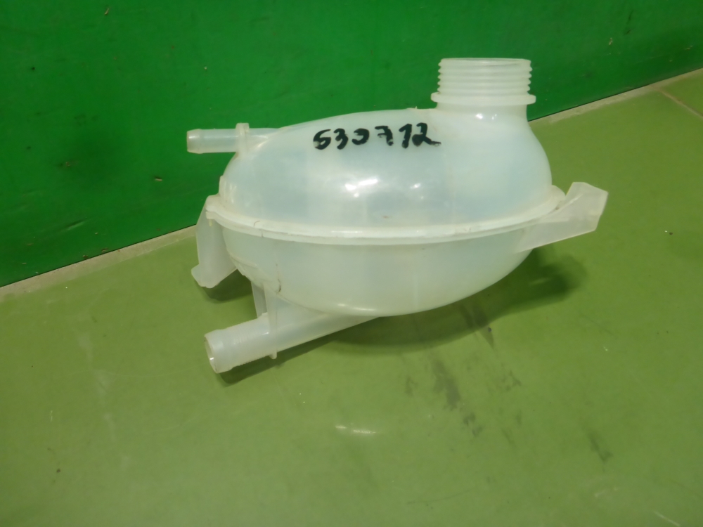 Бачок расширительный