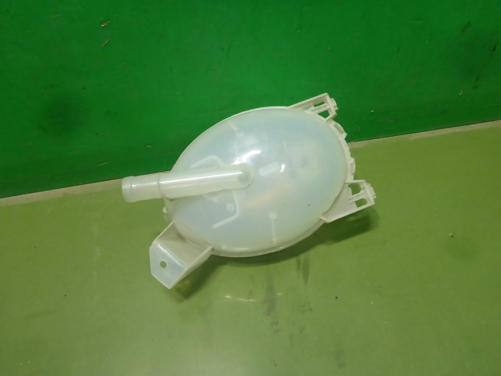 Бачок расширительный