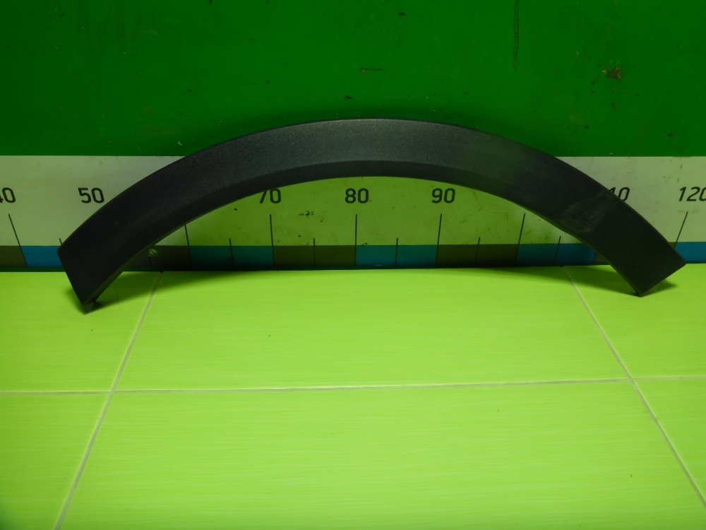 Накладка заднего крыла левого