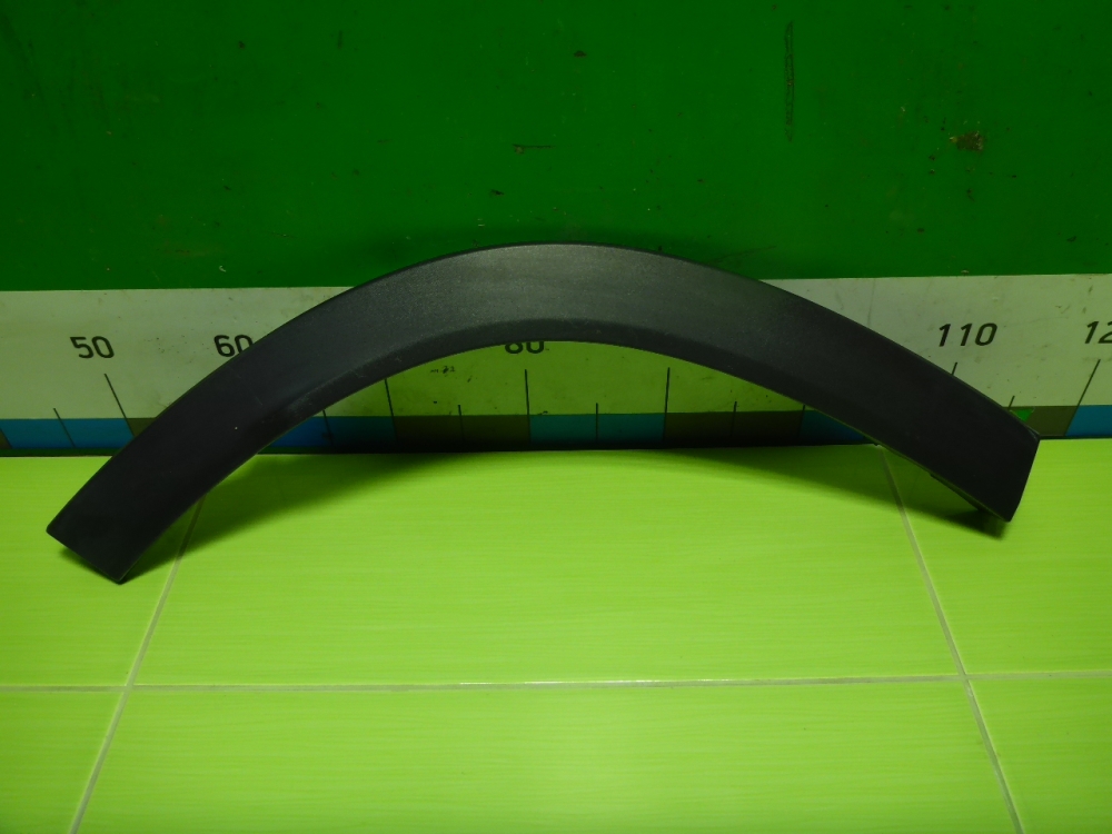 Накладка заднего крыла правого