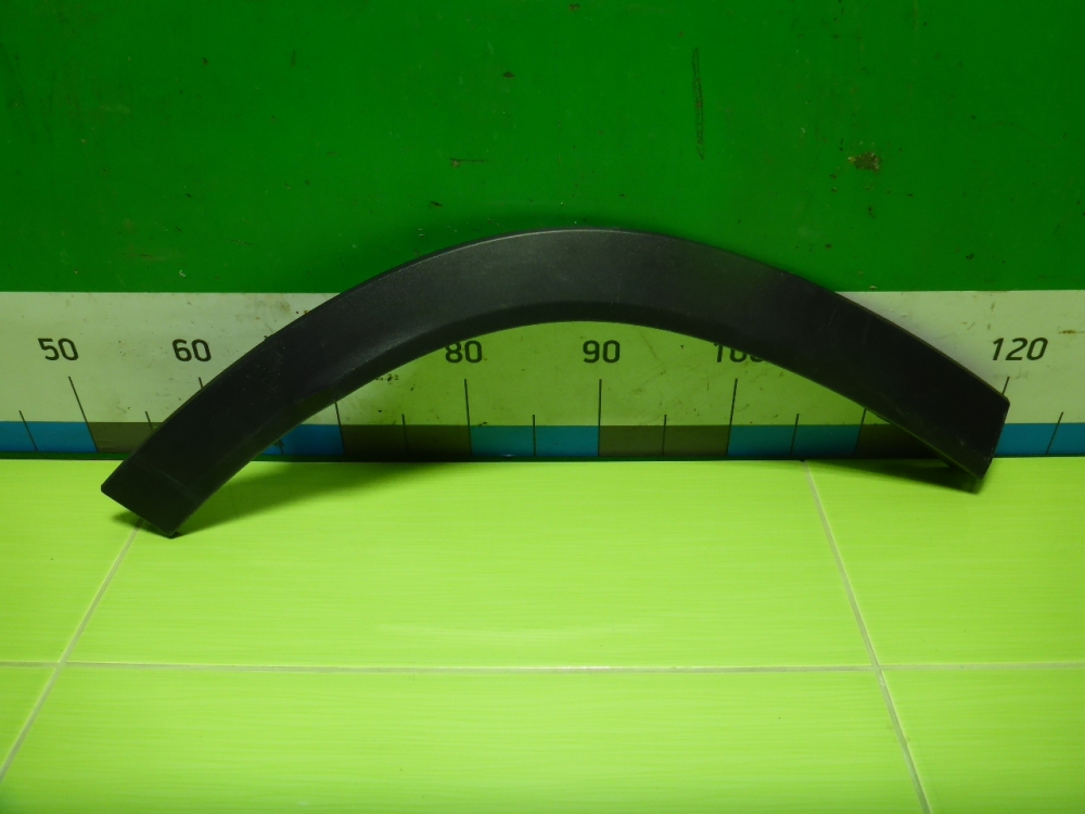 Накладка заднего крыла правого