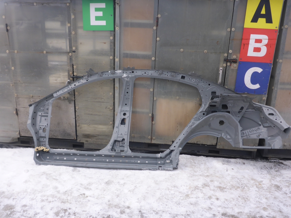 Кузовной элемент