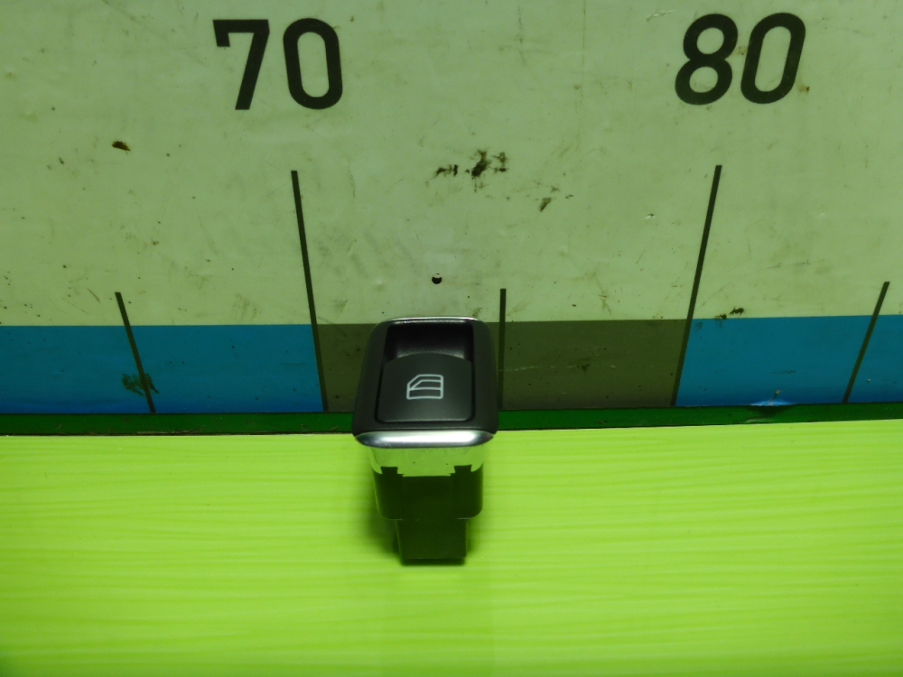 Кнопка стеклоподъемника