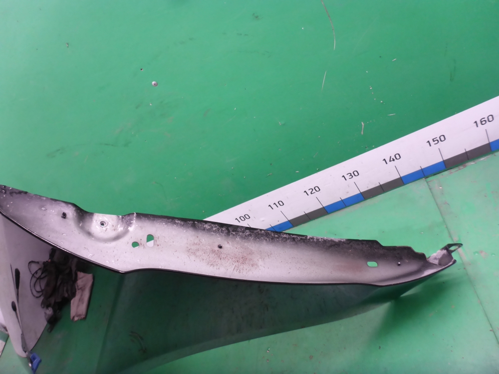 Крыло переднее левое