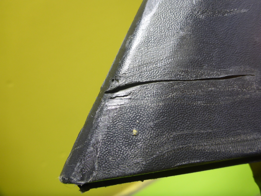 Накладка заднего крыла правого