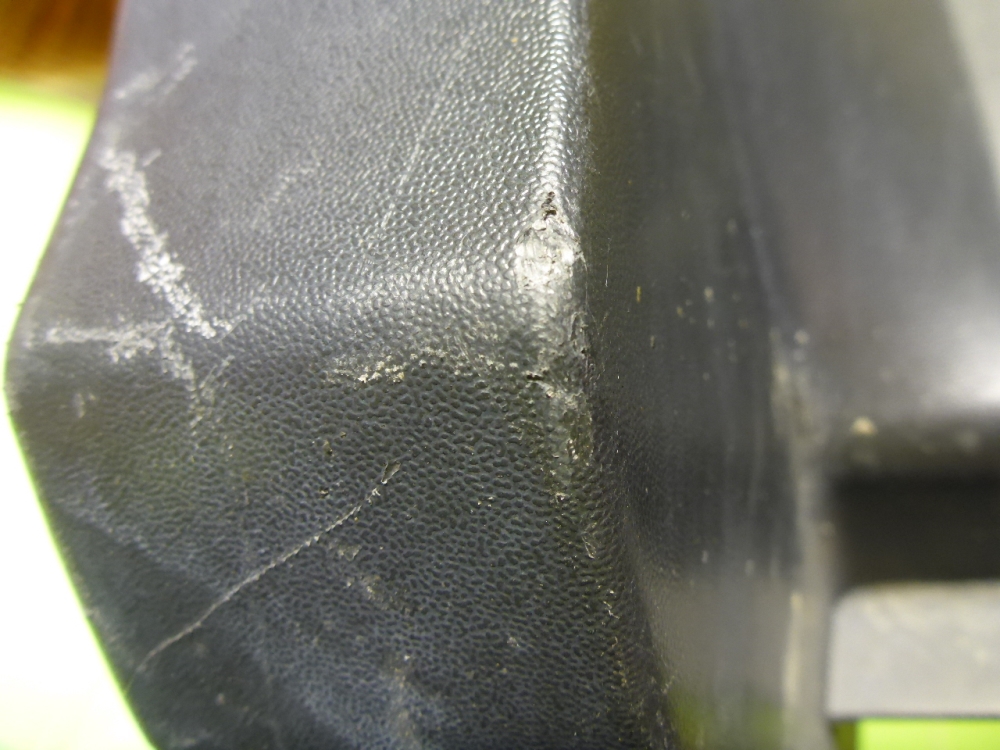 Накладка заднего крыла правого