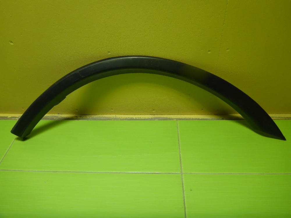 Накладка заднего крыла левого