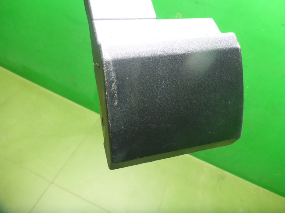 Накладка переднего крыла левого