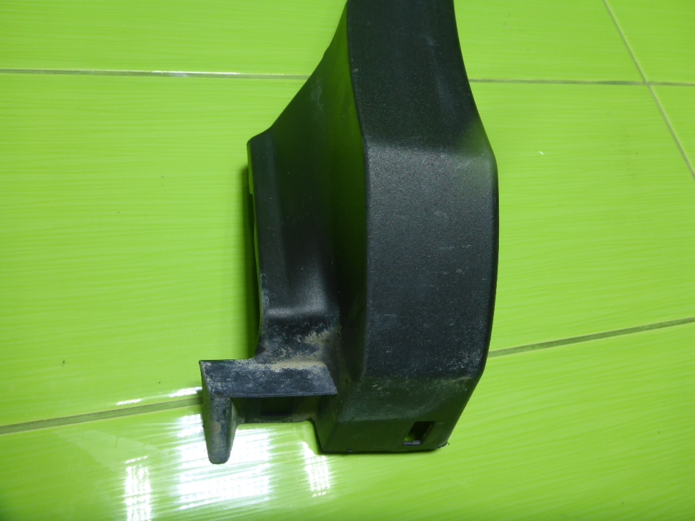 Накладка заднего крыла левого