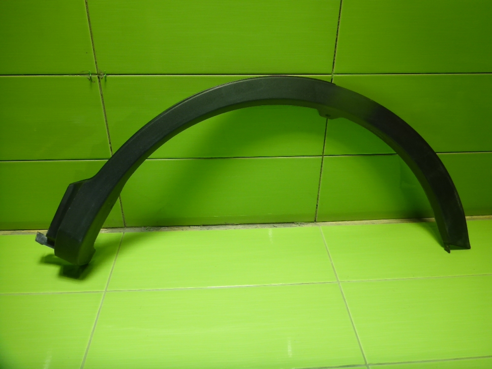 Накладка заднего крыла левого