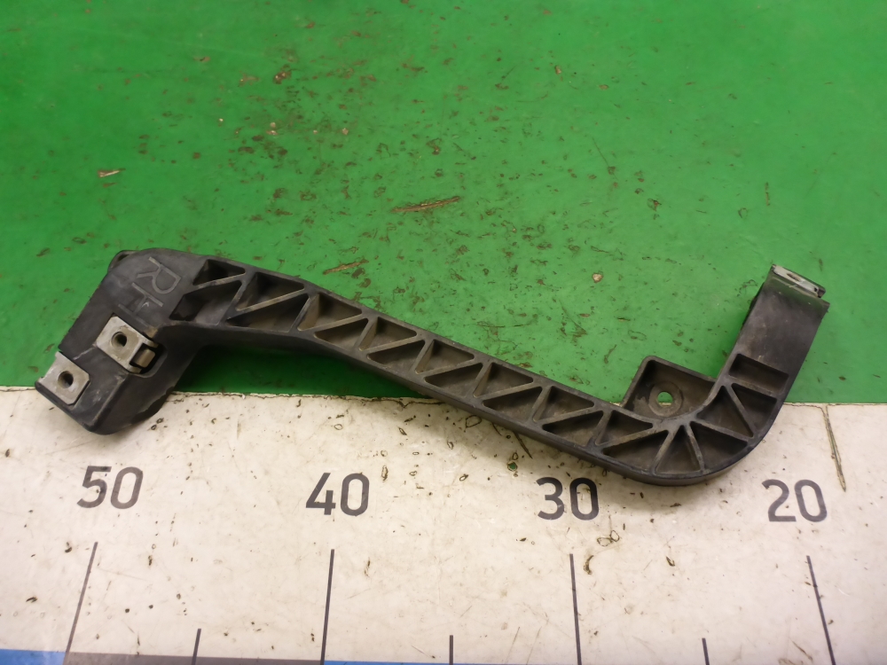 Кронштейн радиатора