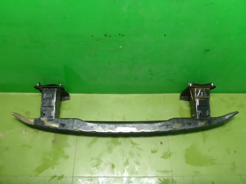 Усилитель заднего бампера