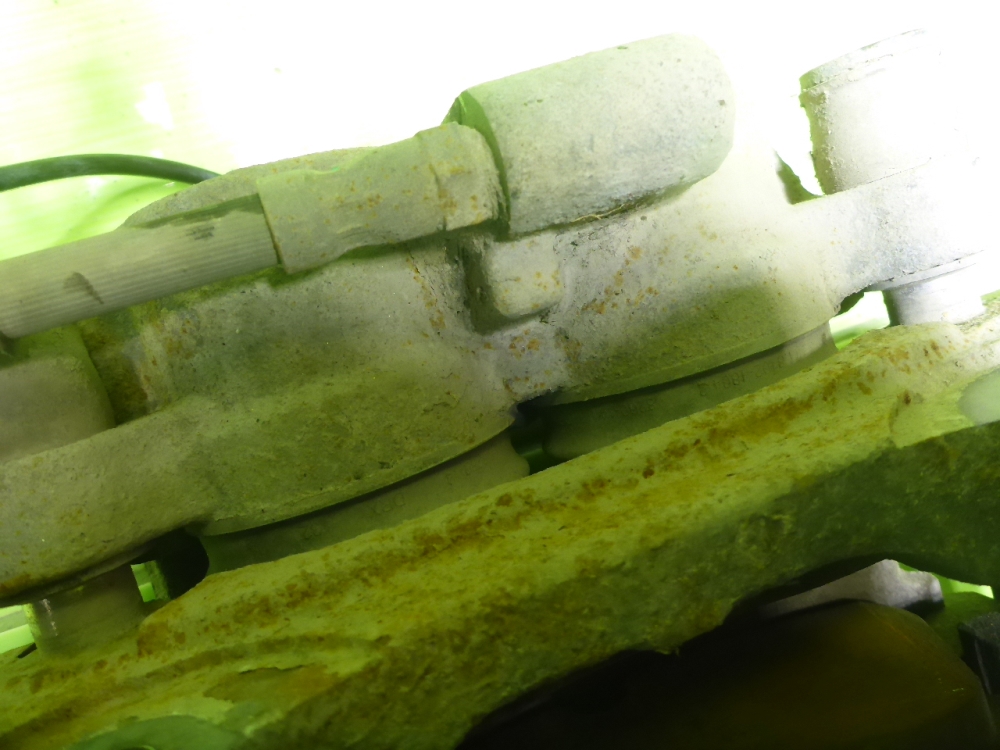 Суппорт передний правый