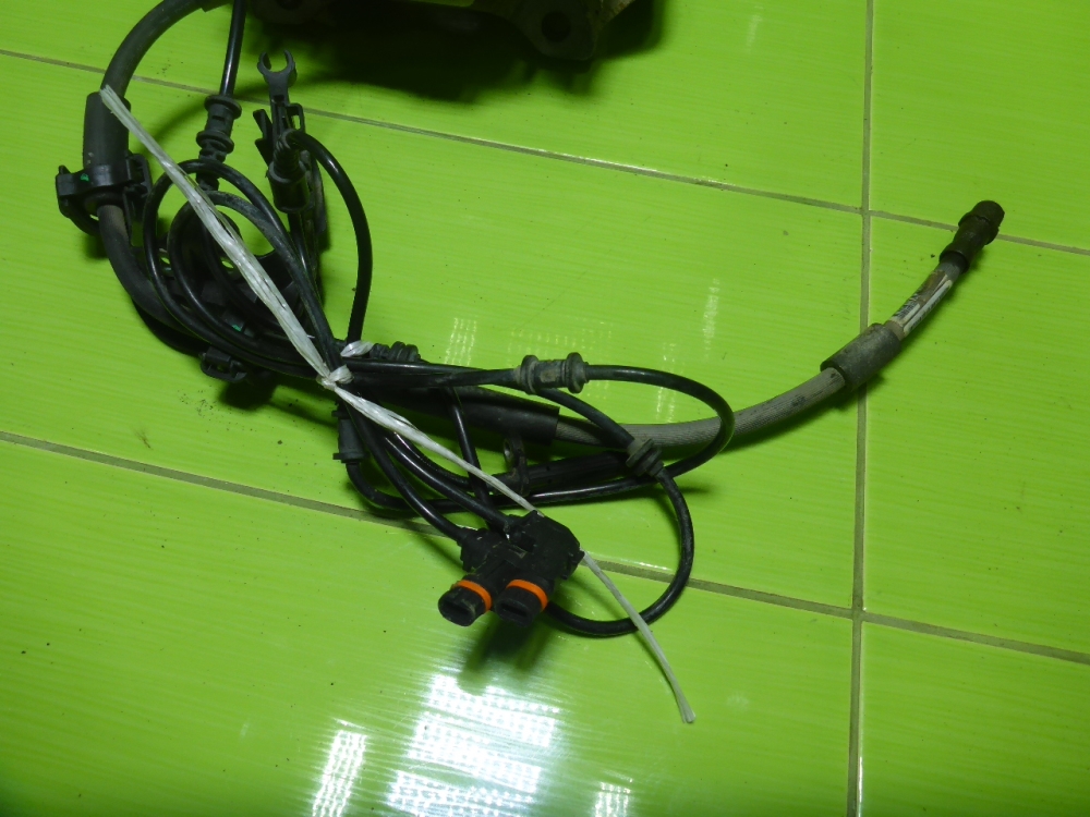 Суппорт передний правый