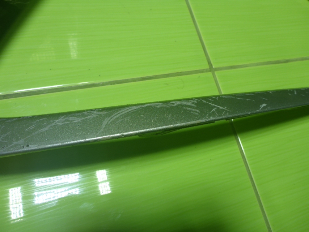 Накладка переднего бампера правая