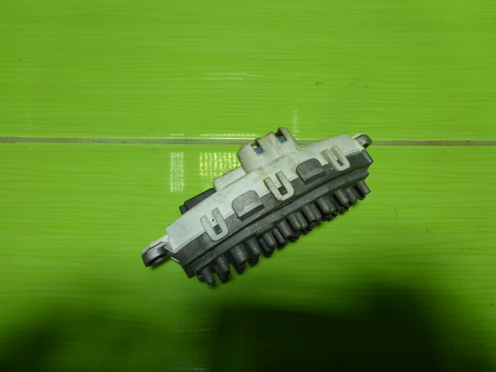 Резистор отопителя