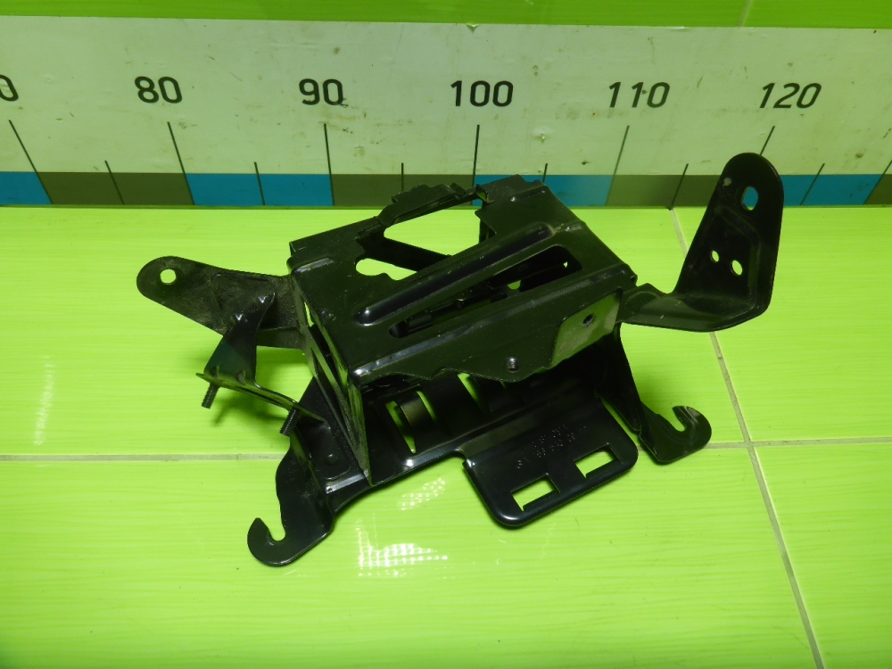 Кронштейн (сопут. товар)