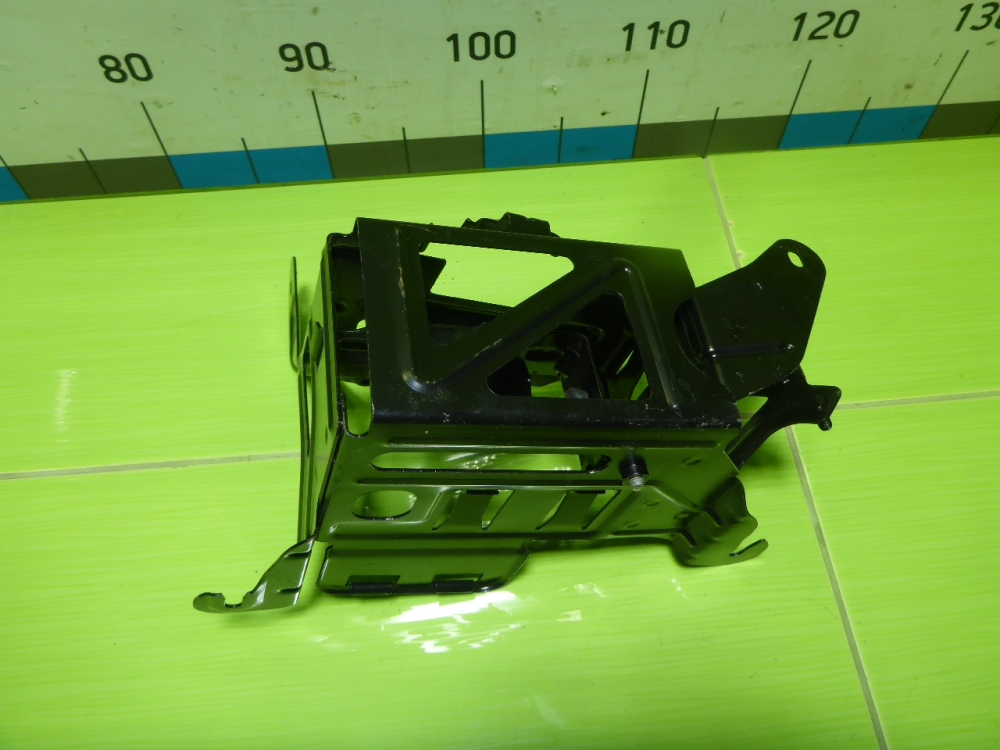 Кронштейн (сопут. товар)