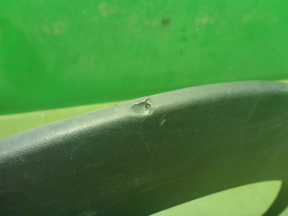 Накладка заднего крыла левого