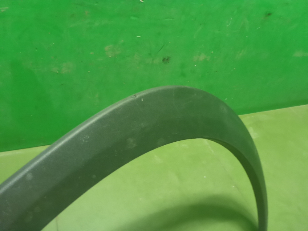 Накладка заднего крыла левого