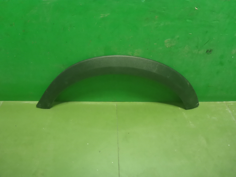 Накладка заднего крыла левого