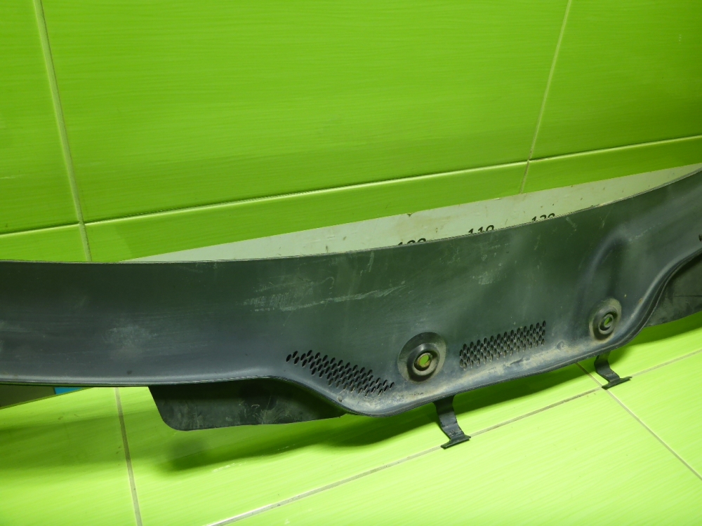 Решетка стеклоочистителей (Жабо)