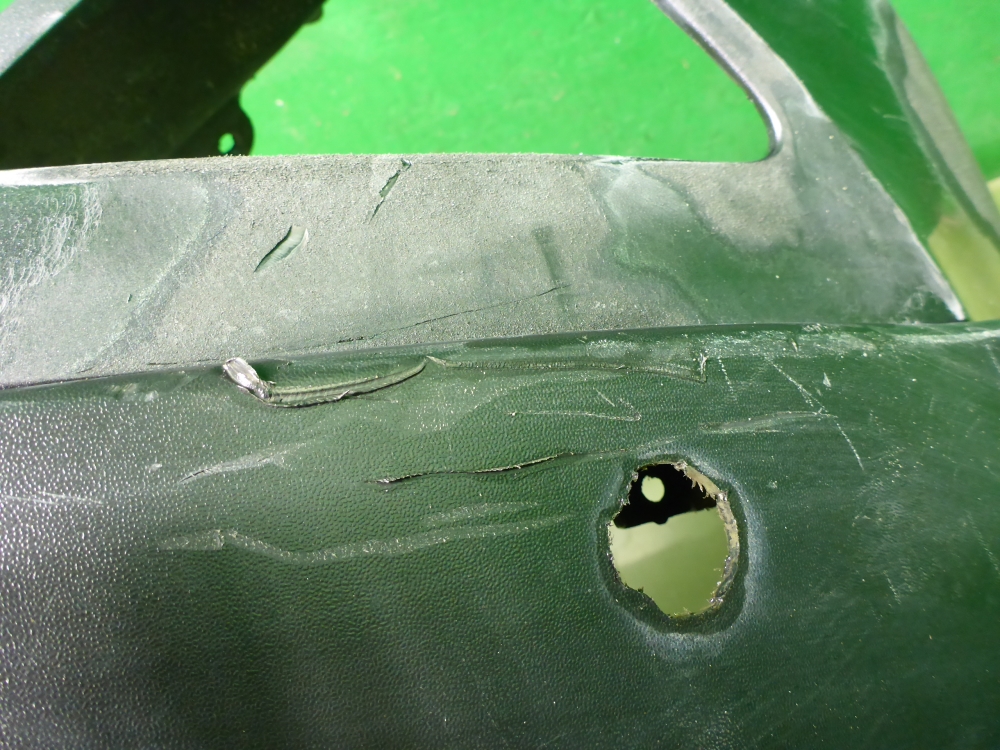 Бампер задний