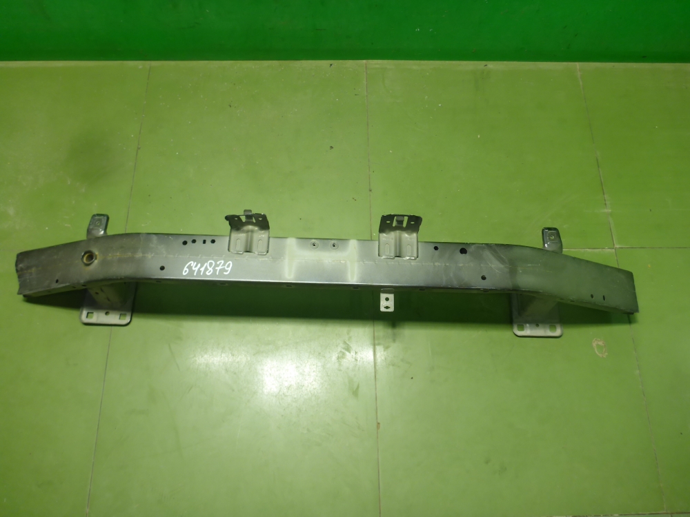 Усилитель переднего бампера