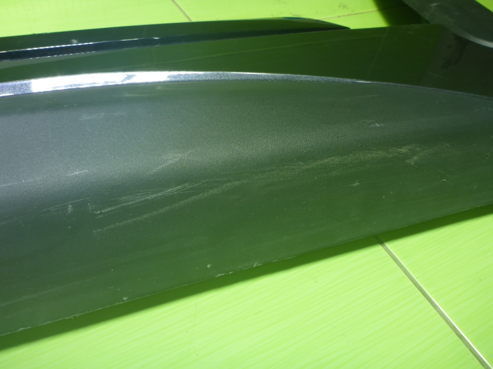 Накладка двери задней левой