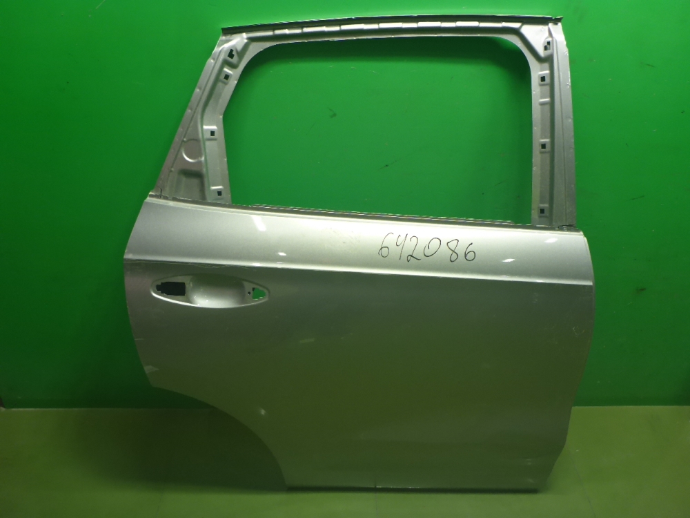 Дверь задняя правая