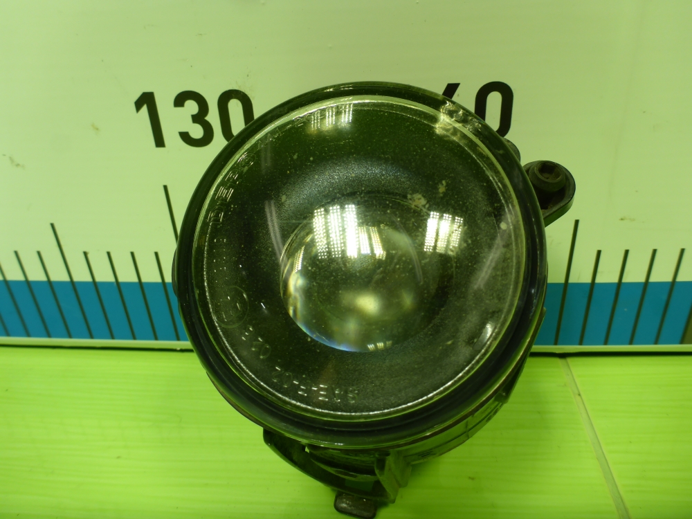 Фара противотуманная правая