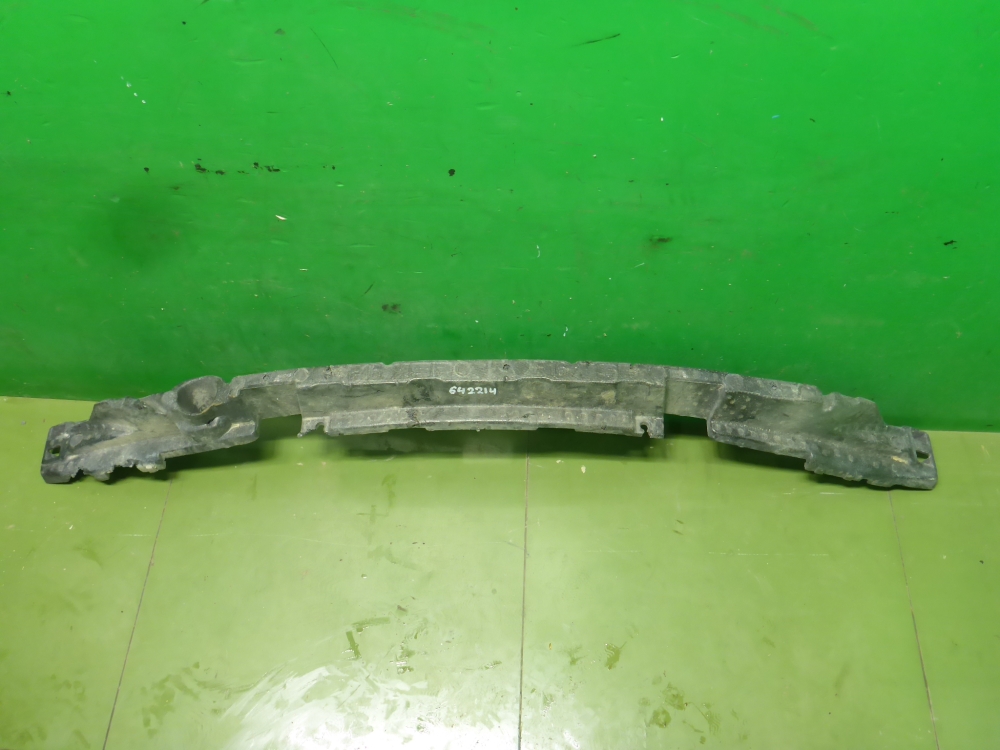 Наполнитель переднего бампера