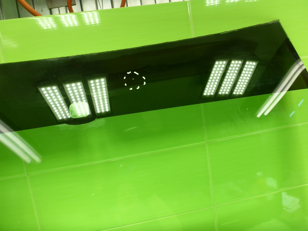 Стекло лобовое