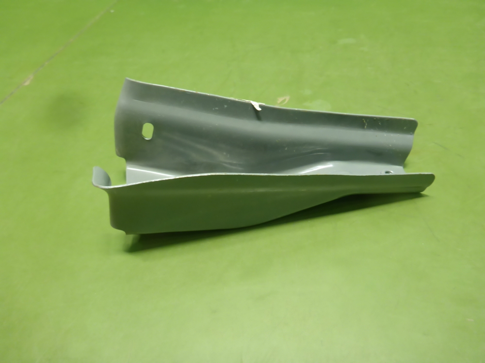 Кронштейн фар правый