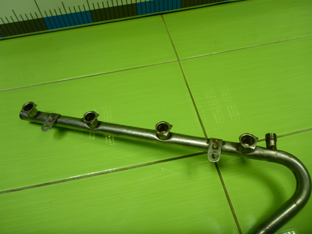 Рейка топливная (рампа)