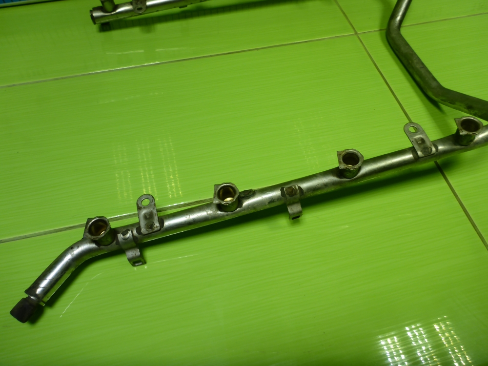 Рейка топливная (рампа)