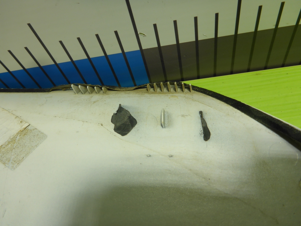 Накладка двери багажника