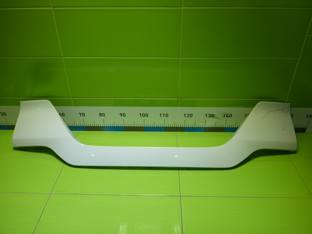 Накладка двери багажника