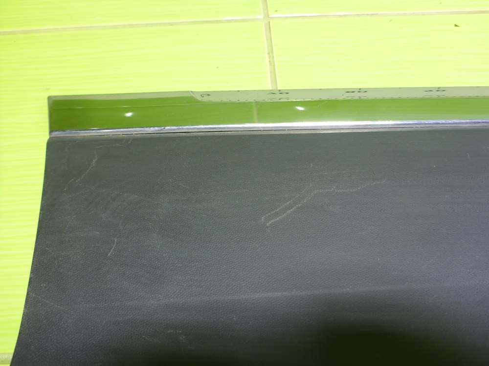 Накладка двери задней правой