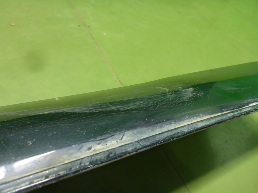 Накладка двери передней левой