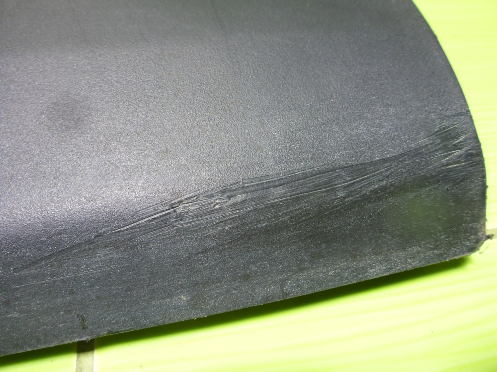 Накладка двери передней левой