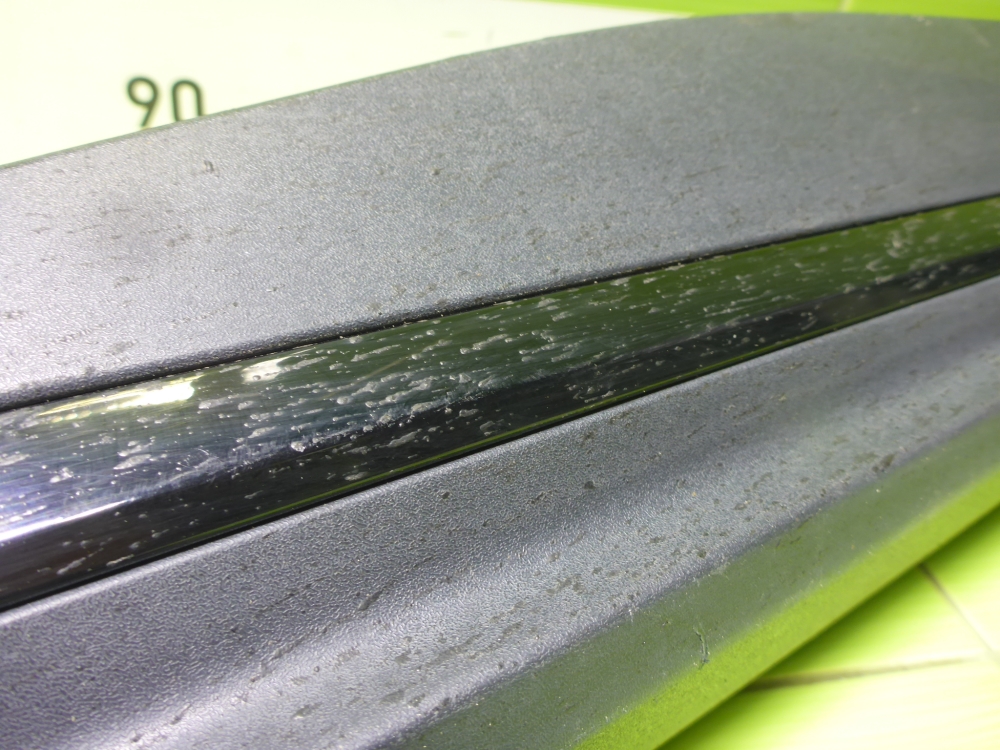 Накладка двери задней правой