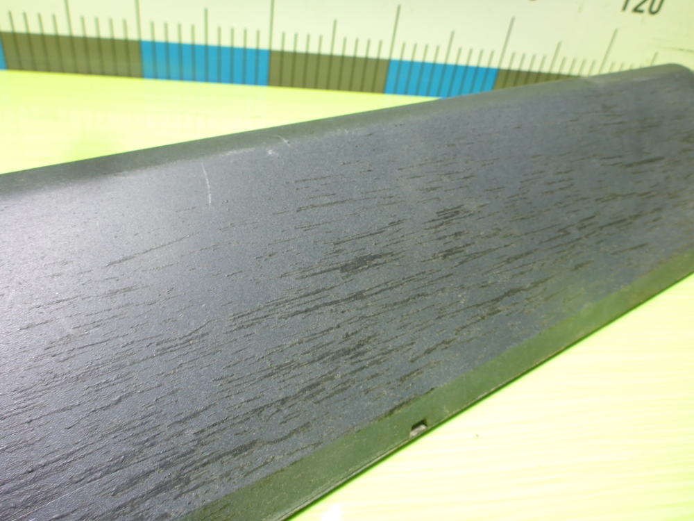 Накладка двери задней правой