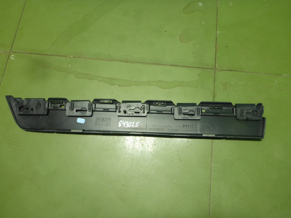 Накладка двери задней левой