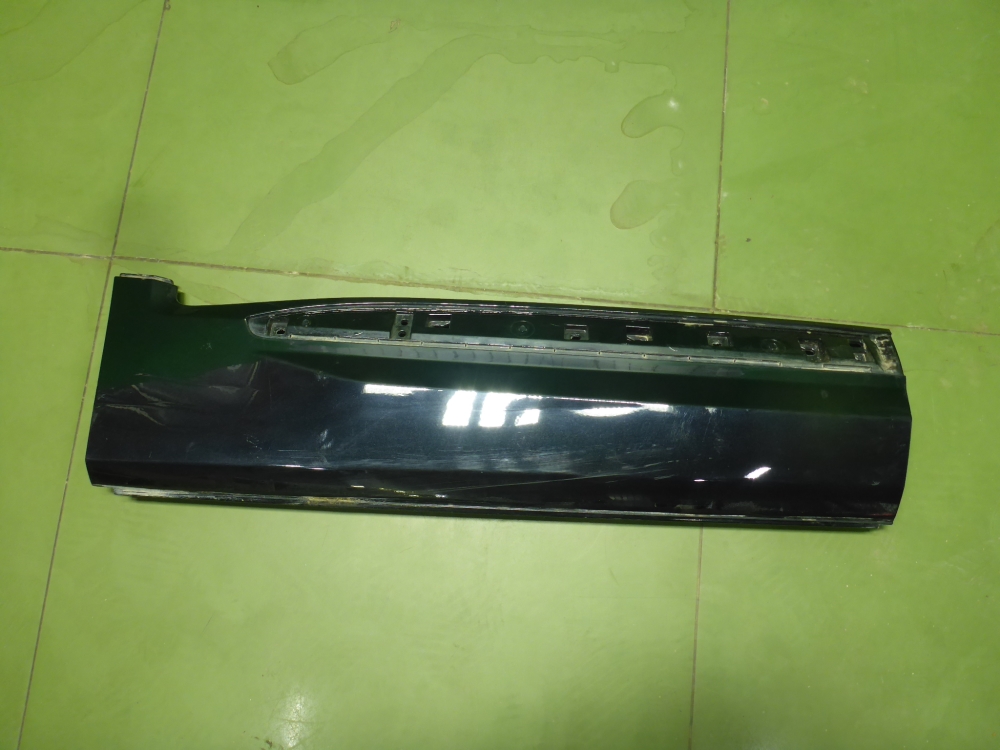 Накладка двери задней правой